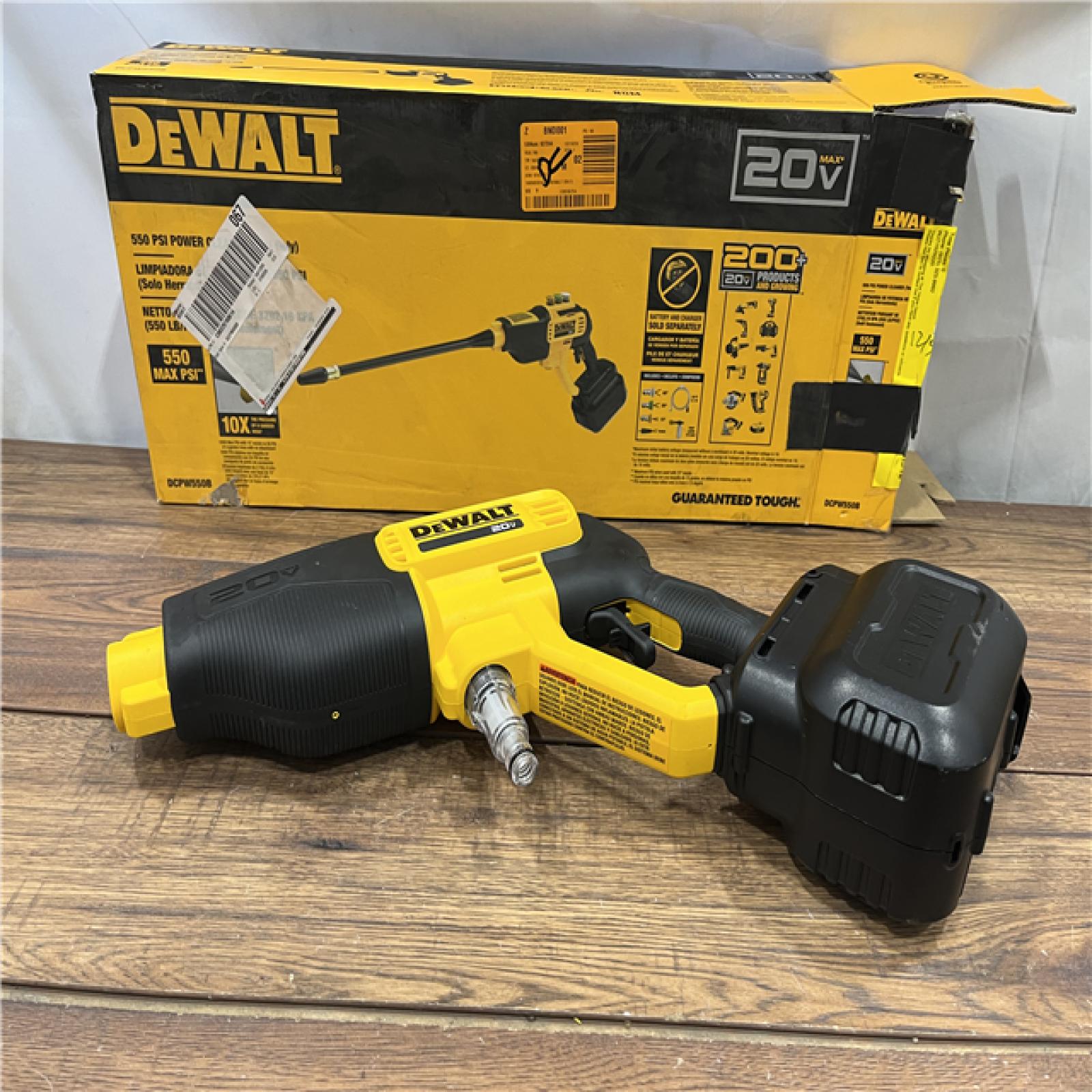 AS IS Dewalt 20V 550 PSI  1 GPM Cordless Power Cleaner W/ 4 Nozzles Tool-Only DCPW550B